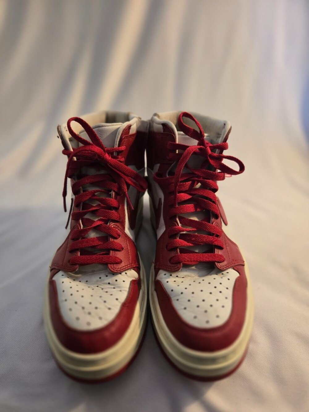 Nike Women’s Air Jordan 1 Elevate High Varsity Red/White Leather Sneakers Size 9 - Picture 3 of 8